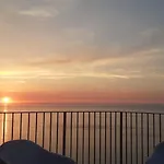 Panorama *
